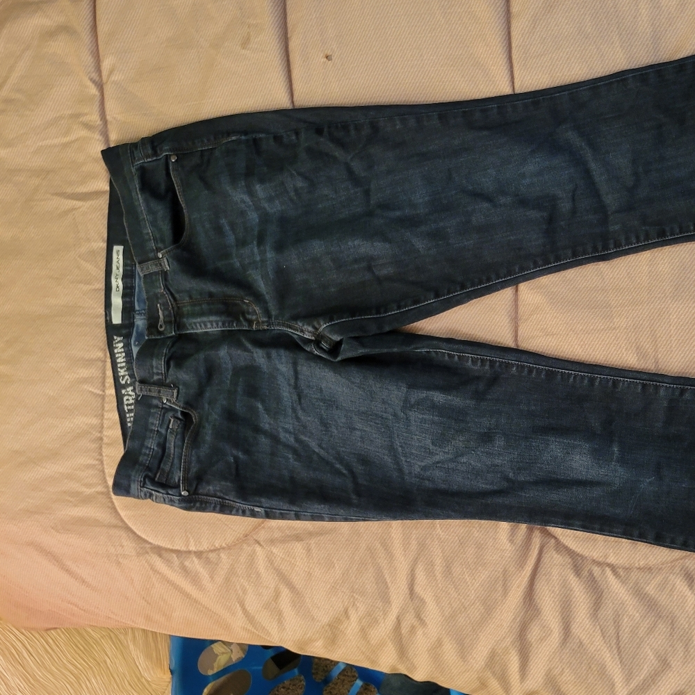 DKNY skinny jeans